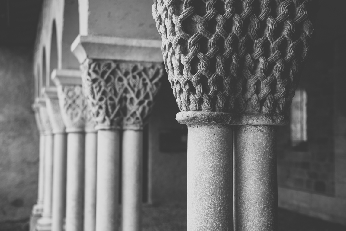 Photo de la ville de Saint-Gaudens - colonnes dans un cloitre - Photographe Saint-Gaudens