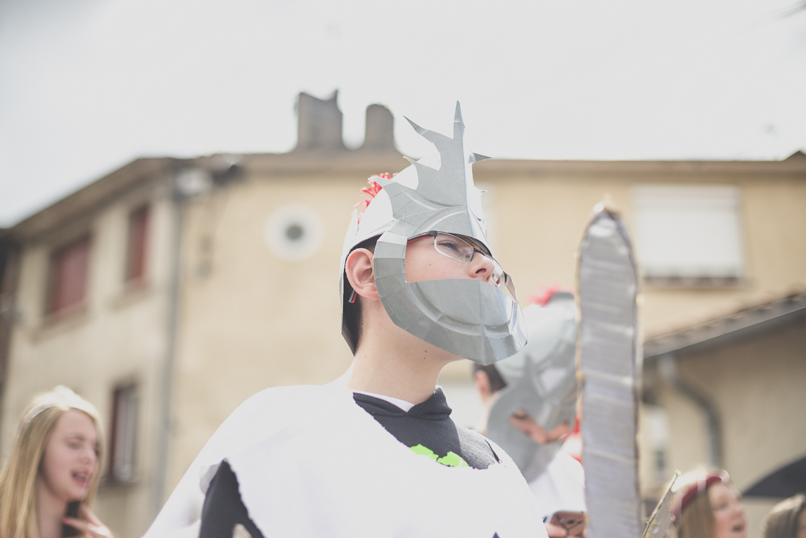 Fête des fleurs Cazères 2016 - bloy dressed up as a knight in parade - Event Photographer