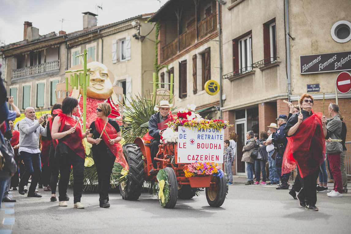 Fête des fleurs Cazères 2016 - tracteur et char décoré - Photographe évènementiel