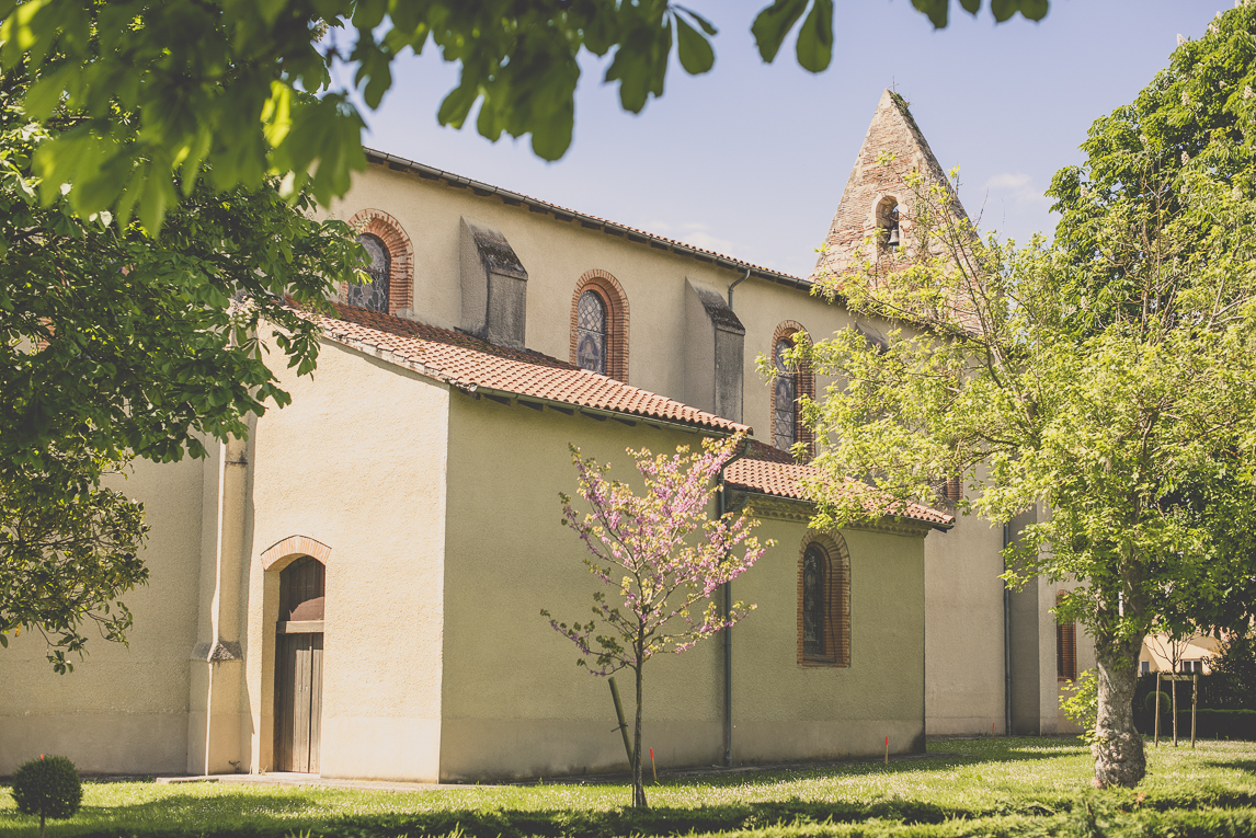 Baptême à Mondavezan - église - Photographe de famille