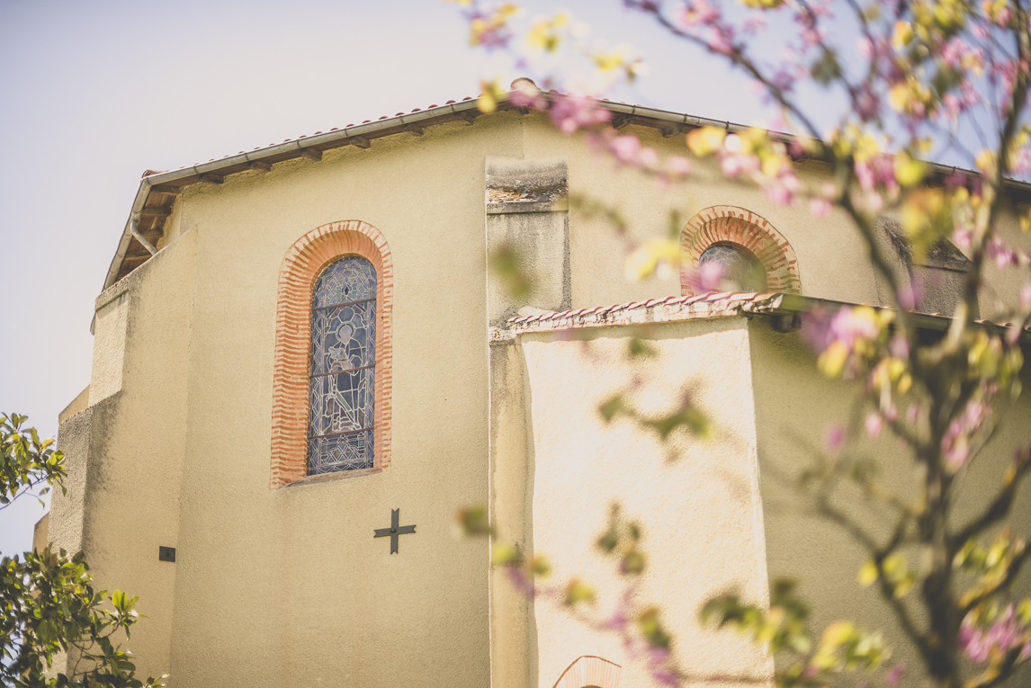 Baptême à Mondavezan - église - Photographe de famille