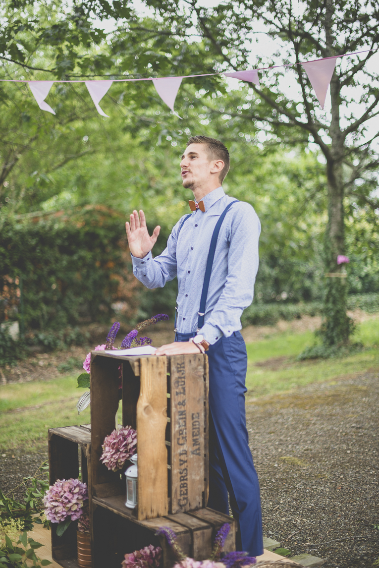 Reportage mariage Toulouse - discours pendant cérémonie laïque - Photographe mariage