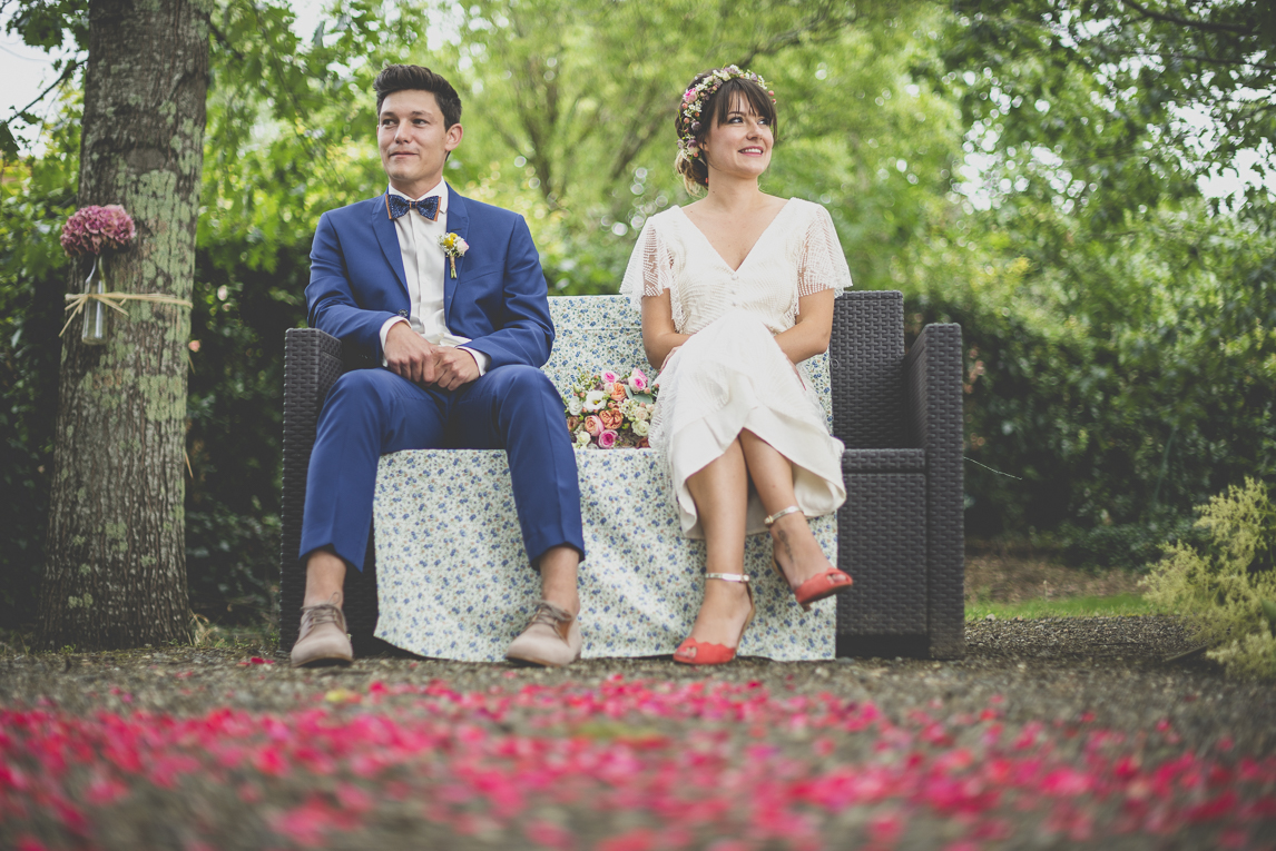 Reportage mariage Toulouse - mariés pendant cérémonie laïque - Photographe mariage