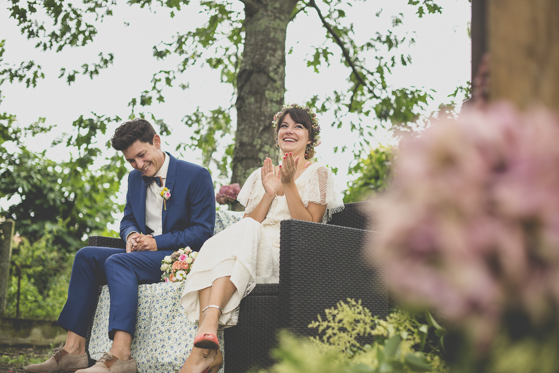 Reportage mariage Toulouse - mariés pendant cérémonie laïque - Photographe mariage