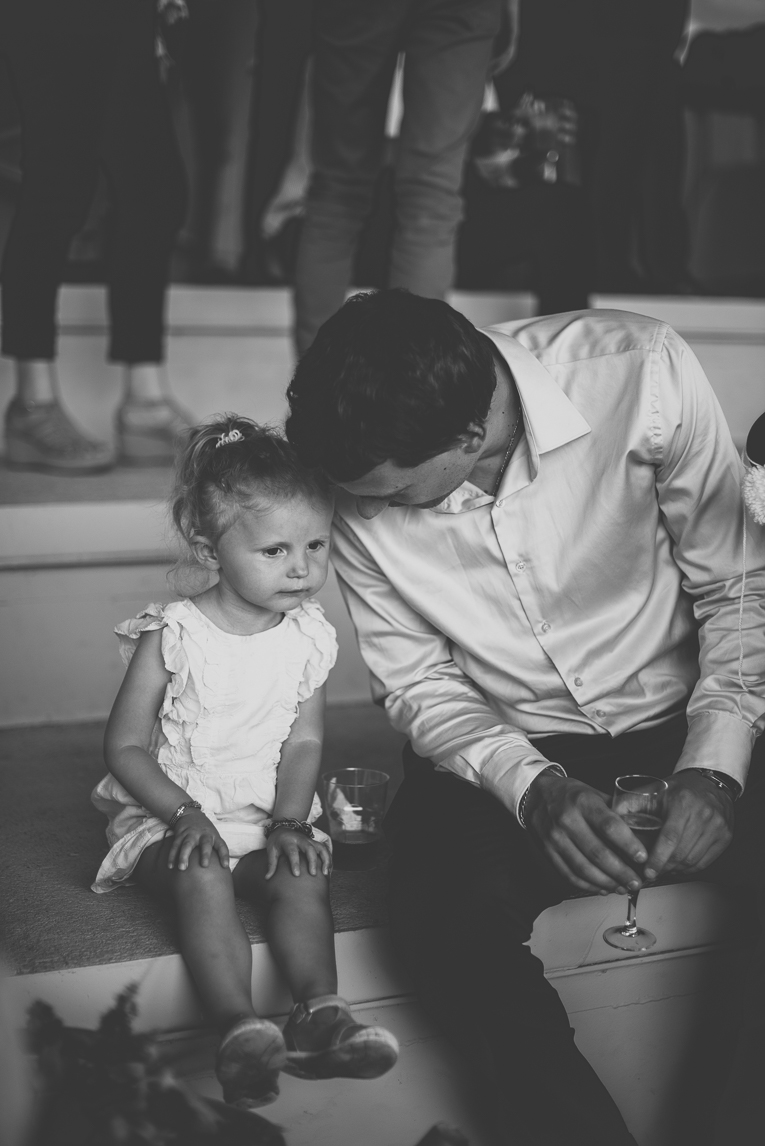 Reportage mariage Toulouse - petite fille et papa - Photographe mariage