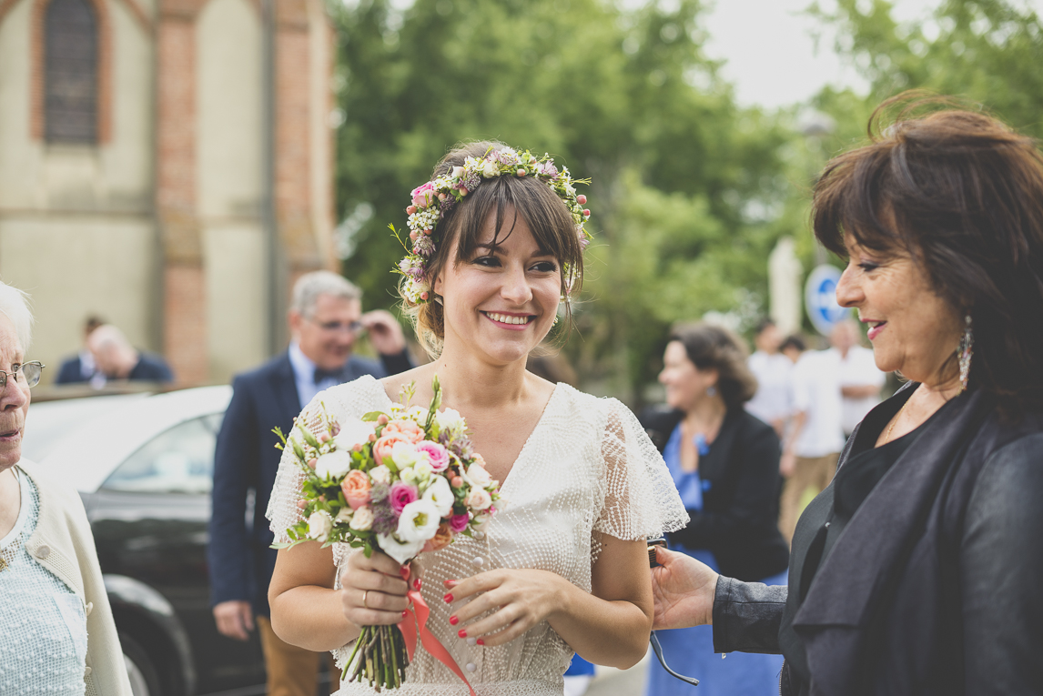 Reportage mariage Toulouse - mariée et invités avant cérémonie civile - Photographe mariage