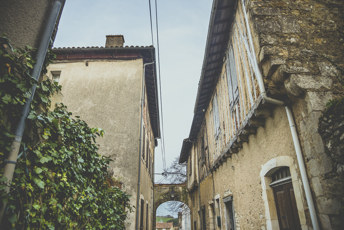 Reportage village Alan - ruelle - Photographe voyage