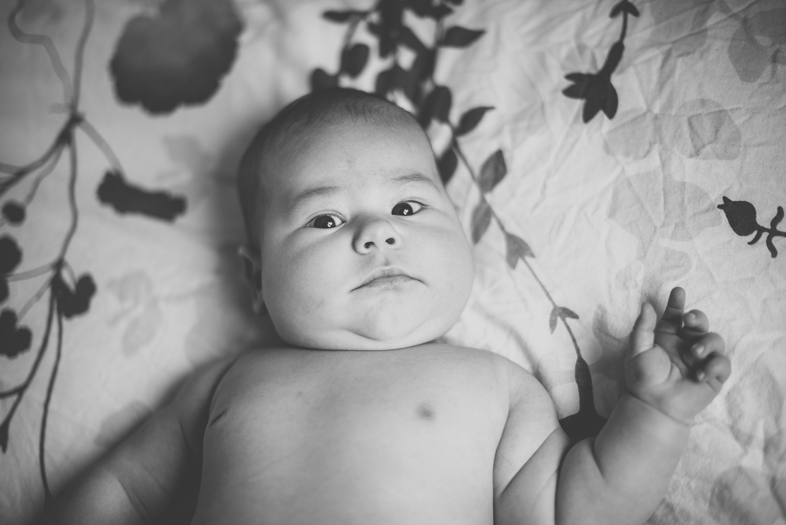 Séance bébé à domicile - portrait bébé - Photographe bébé
