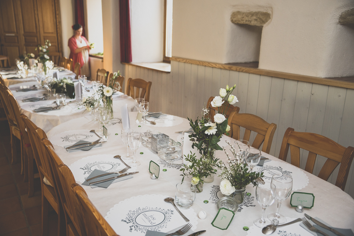 Winter Wedding Photography - long decorated table - Wedding Photographer