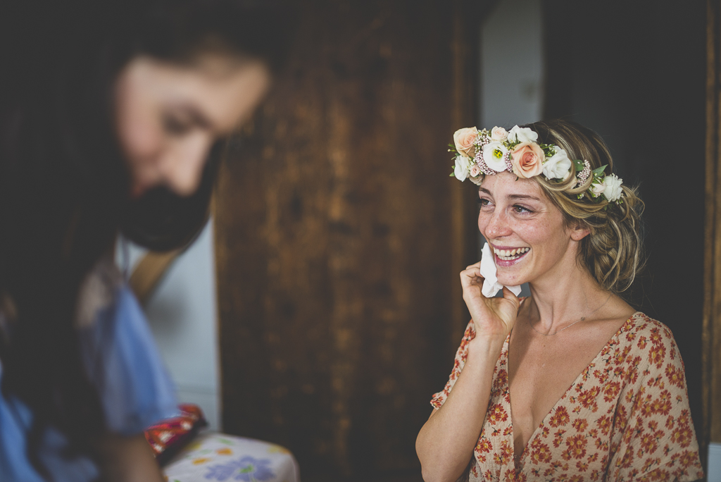 Wedding Photography Toulouse - bride crying during make-up - Wedding Photographer