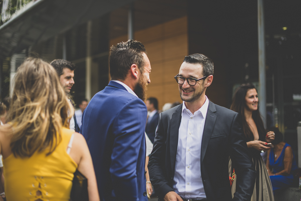 Reportage mariage Toulouse - retrouvailles des invités - Photographe mariage