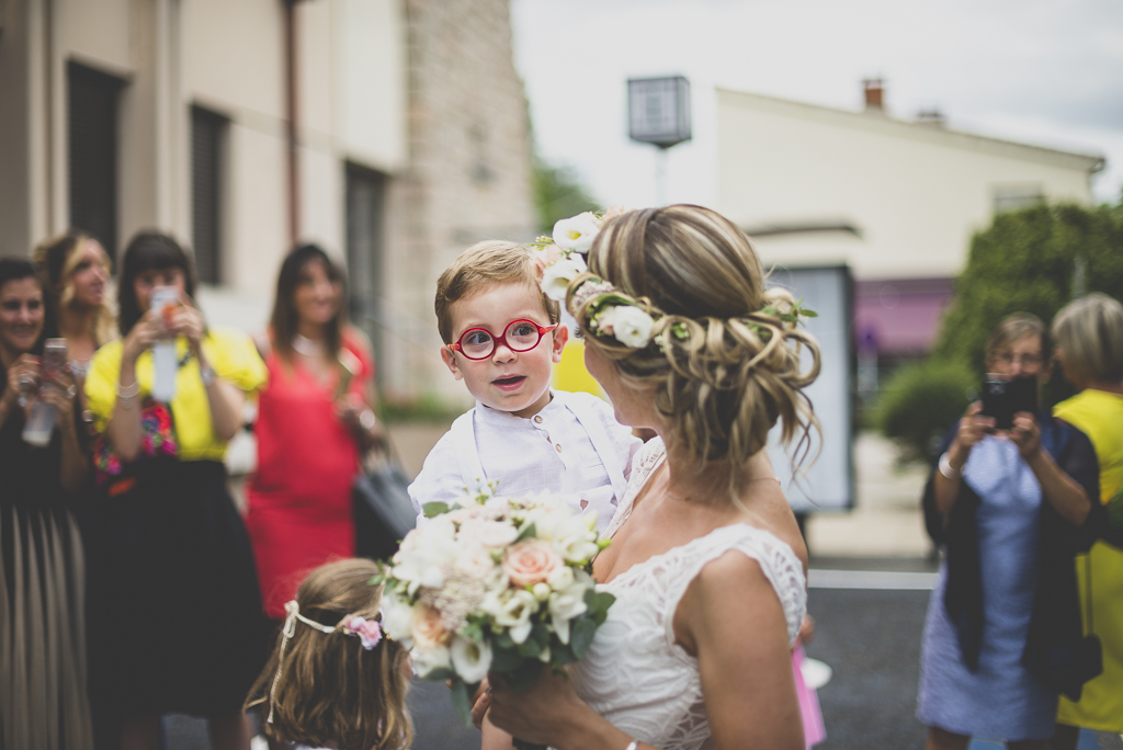 Wedding Photography Toulouse - bride and her little boy - Wedding Photographer