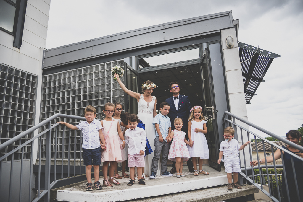 Reportage mariage Toulouse - sortie de la mairie - Photographe mariage