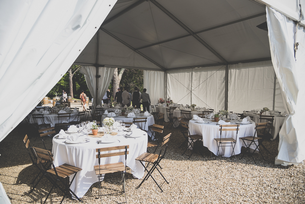 Wedding Photography Toulouse - tables set up for diner - Wedding Photographer