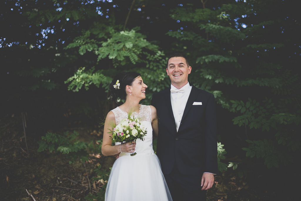 Wedding Toulouse - portrait of bride and groom laughing - Wedding Photographer Toulouse