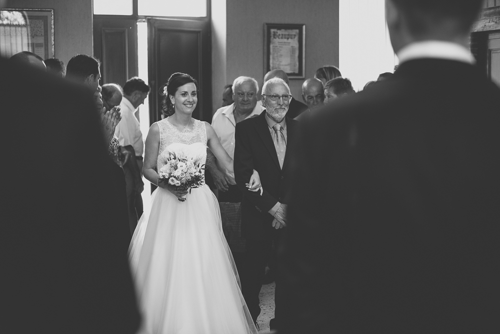 Wedding  Toulouse - arrival of bride in town hall - Wedding Photographer Toulouse