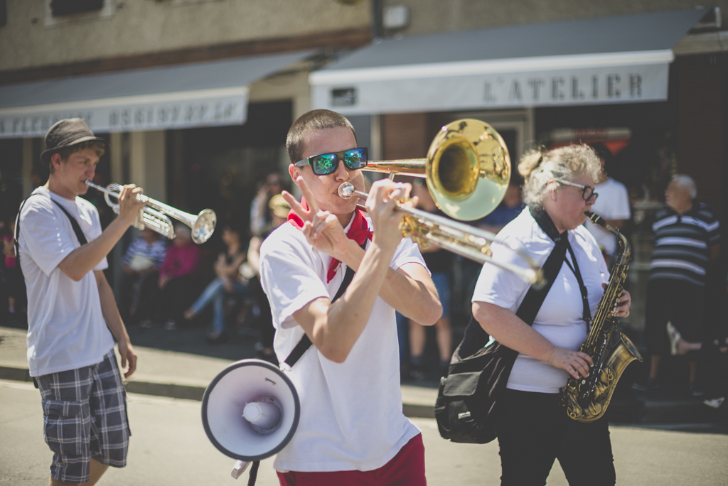 Fete des fleurs Cazeres 2018 - joueur de trombone - Photographe Haute-Garonne