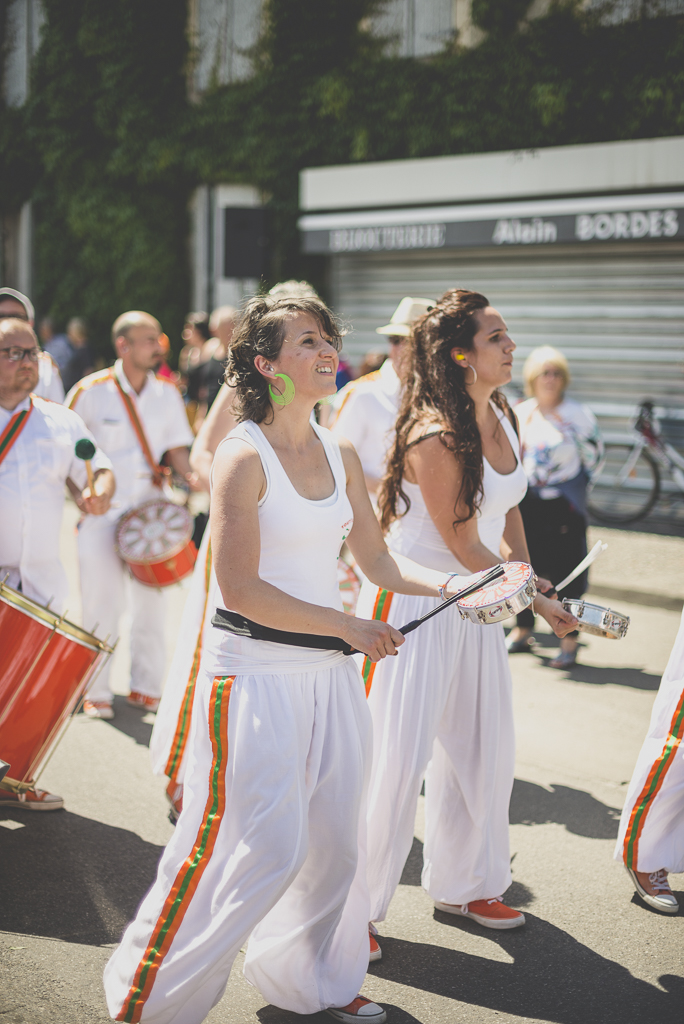 Fete des fleurs Cazeres 2018 - joueuse de tambourin - Photographe Haute-Garonne