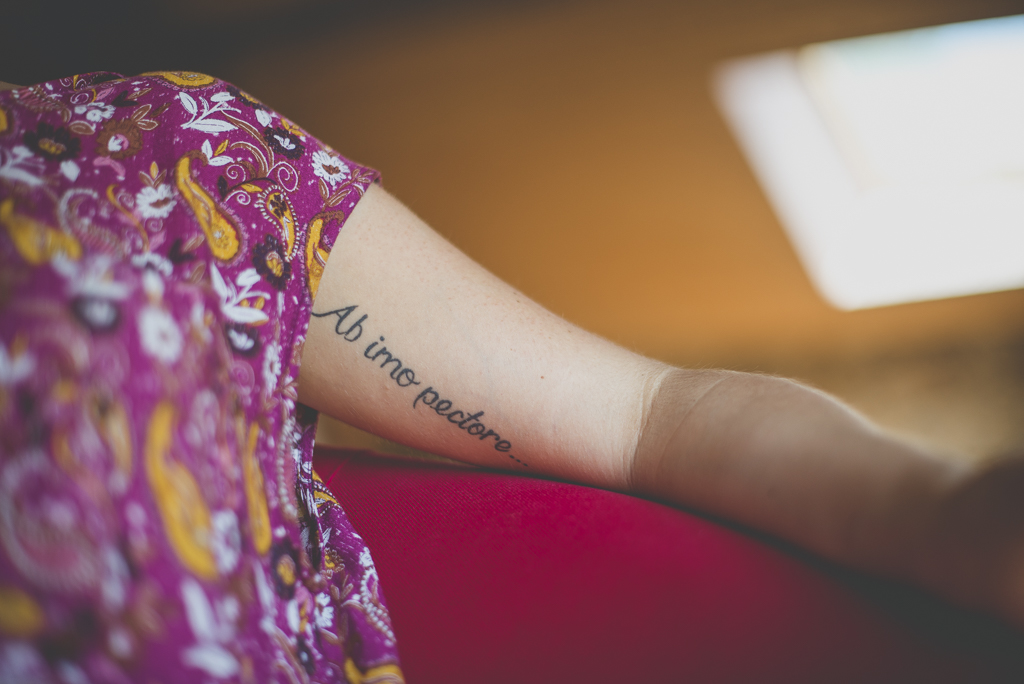 Reportage mariage Haute-Garonne - tatouage de la mariée - Photographe mariage Saint-Gaudens