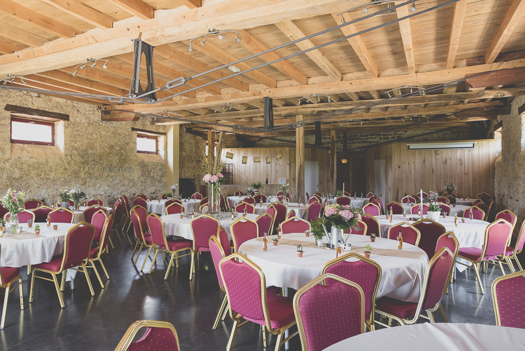 Reportage mariage Haute-Garonne - salle à manger pour mariage - Photographe mariage Saint-Gaudens