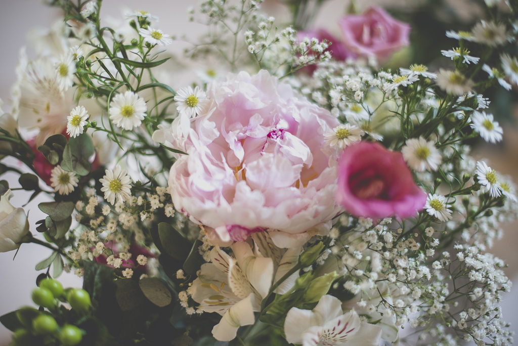 Reportage mariage Haute-Garonne - bouquet de fleurs - Photographe mariage Saint-Gaudens