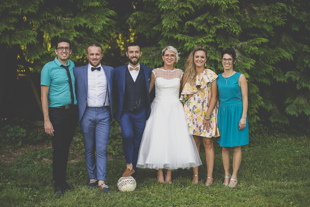 Wedding Photography Haute-Garonne - photo de groupe avec témoins - Wedding Photographer Saint-Gaudens