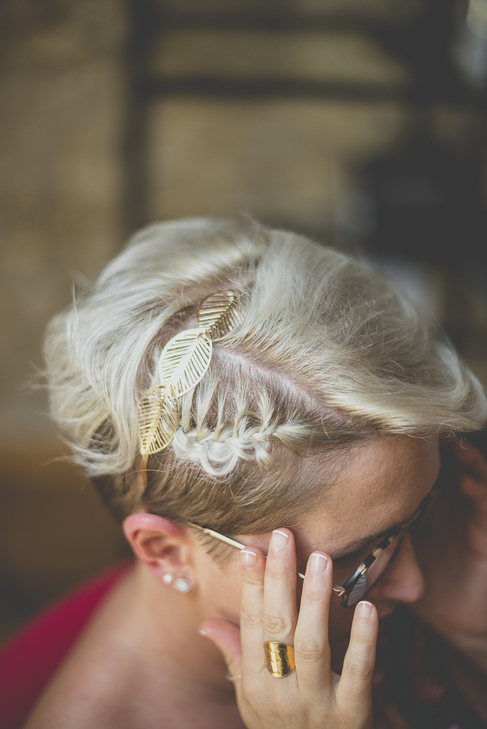 Reportage mariage Haute-Garonne - coiffure de la mariée - Photographe mariage Saint-Gaudens