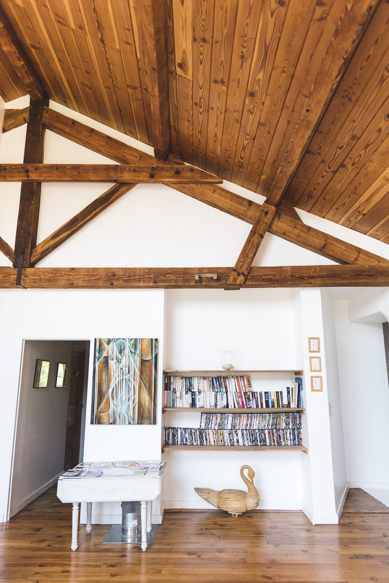 Séance photo chambres d'hôtes Ariège - bibliothèque - Photographe B&B