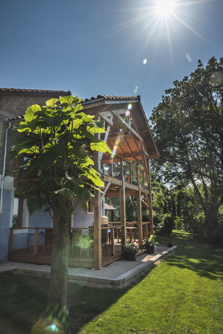 Séance photo chambres d'hôtes Ariège - terrasses et jardin - Photographe B&B