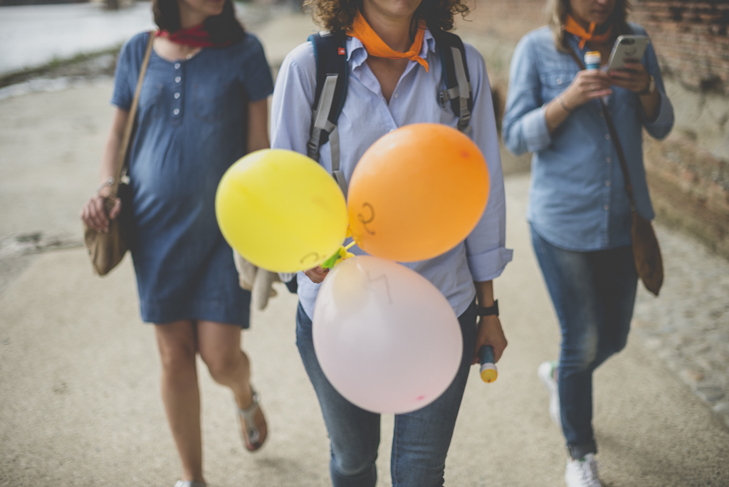 Séance photo enterrement de vie de jeune fille Toulouse - ballons - Photographe EVJF Toulouse