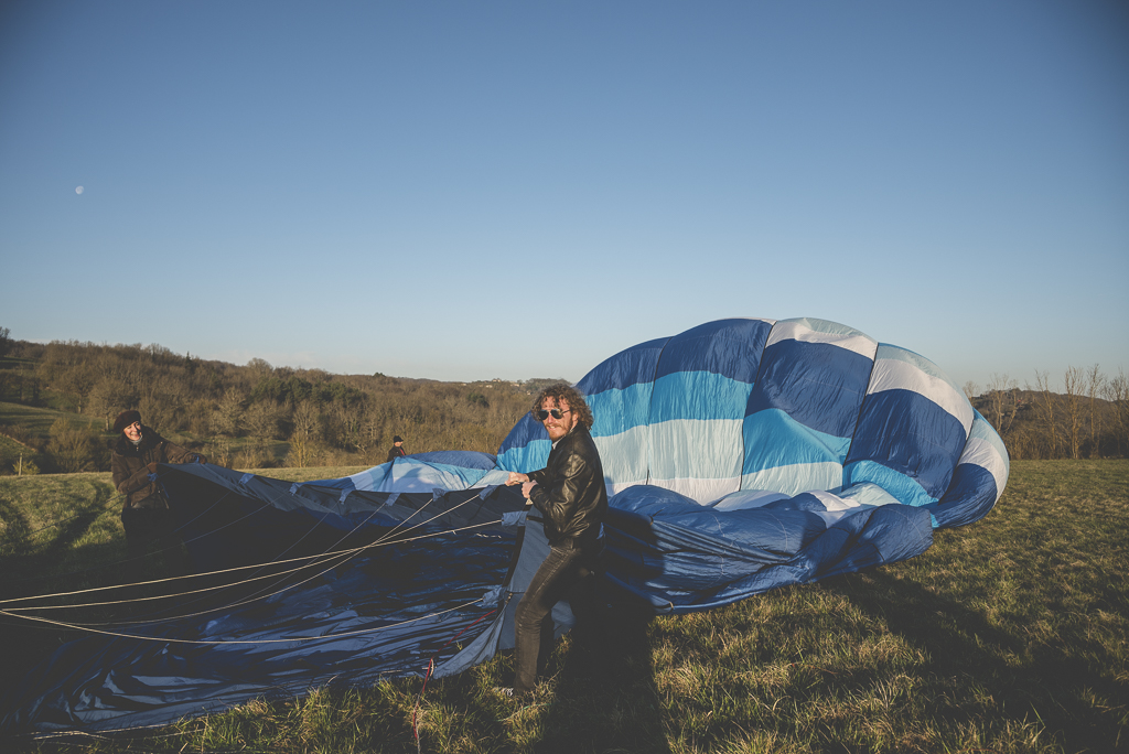 Photos vol montgolfière Haute-Garonne - gonflage du ballon - Photographe Toulouse